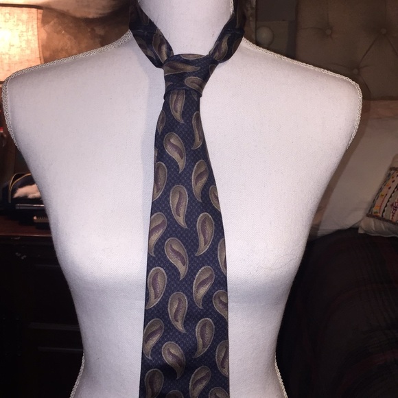 Silk tie - Picture 2 of 5